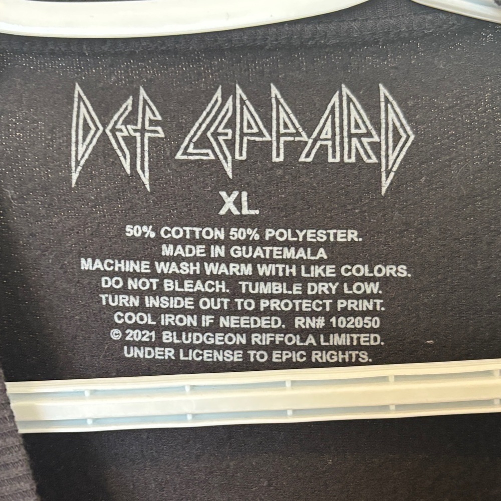 Def Leppard Black Graphic Sweatshirt with Brown Design - Picture 3 of 4